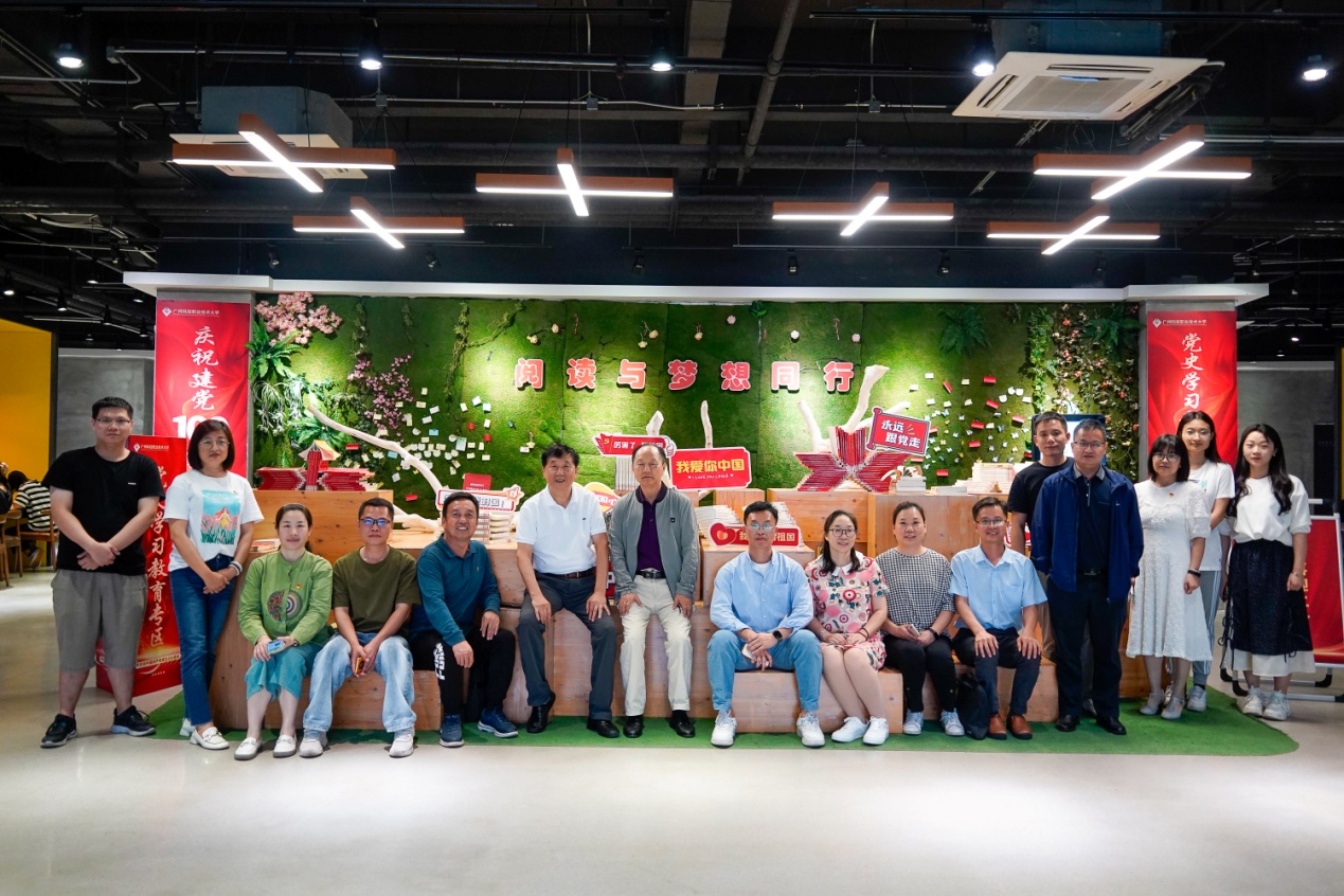 说明: _DSC0990.jpg 说明: _DSC0990.jpg